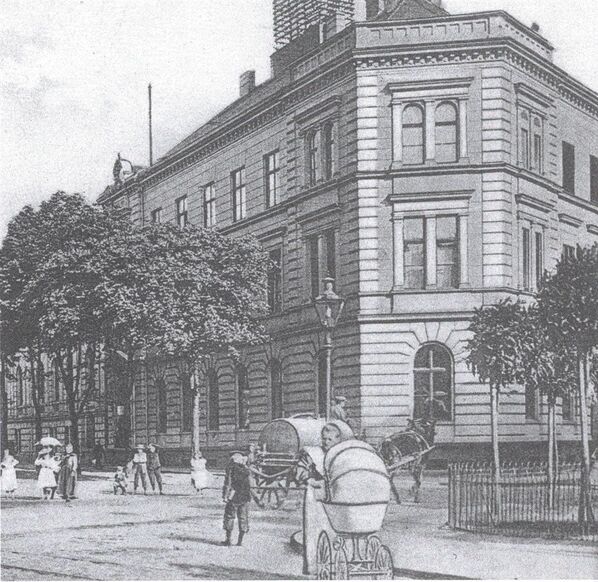 historische Postkarte mit Ansicht der Post und des Amtsgerichts in Steele 